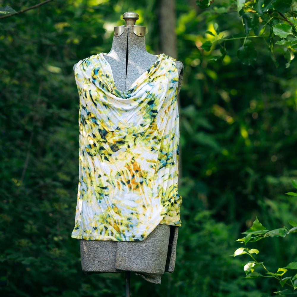 Abstract Simply Vera Vera Wang top